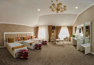 Отель Mensen Hotel Baku Баку Семейный люкс-2